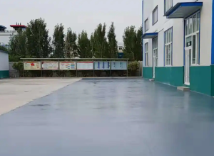 杨浦彩色路面喷涂翻新的材料对冬季